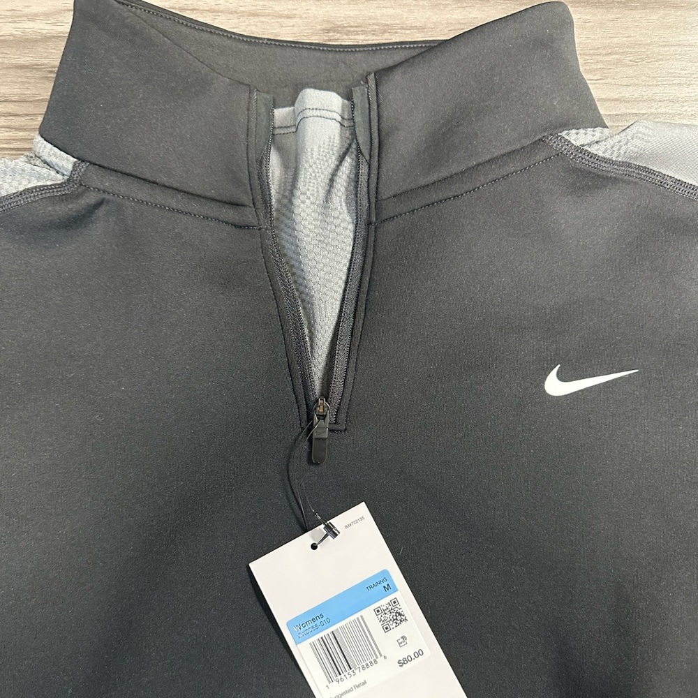 Nike Cropped Quarter Zip - Picture 2 of 3